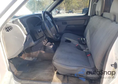 2000 Nissan Frontier Xe from USA, damaged, VIN 1N6DD21S9YC359419